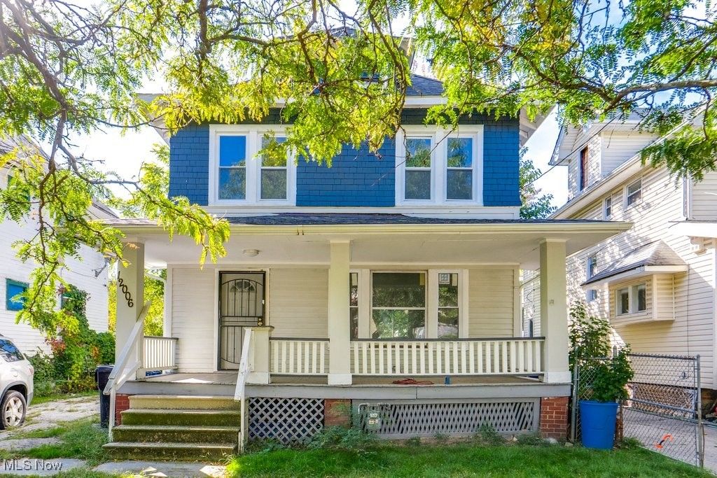 12006 Castlewood Avenue, Cleveland, OH 44108