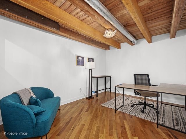 1817 Church Street, Evanston, IL 60201