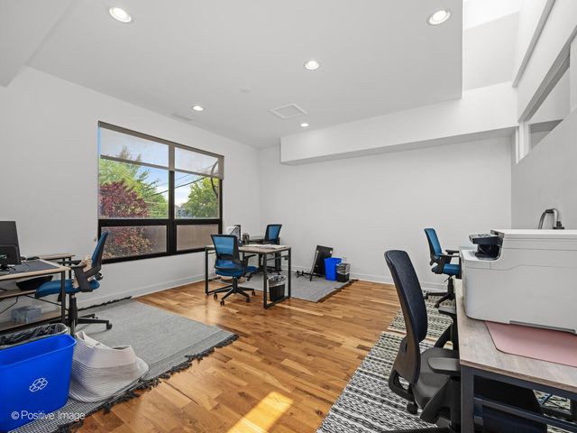 1817 Church Street, Evanston, IL 60201