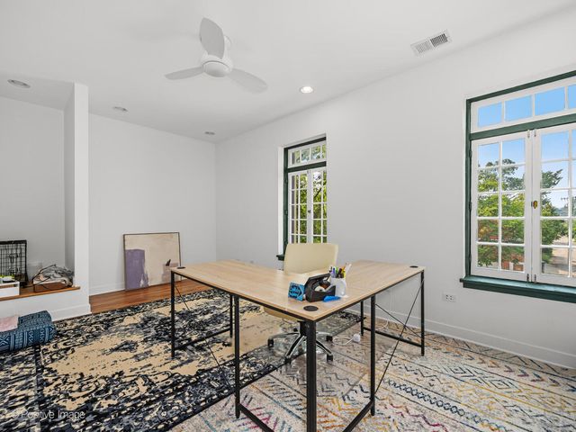 1817 Church Street, Evanston, IL 60201