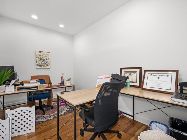 1817 Church Street, Evanston, IL 60201