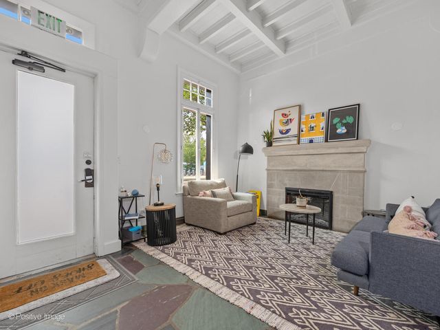 1817 Church Street, Evanston, IL 60201