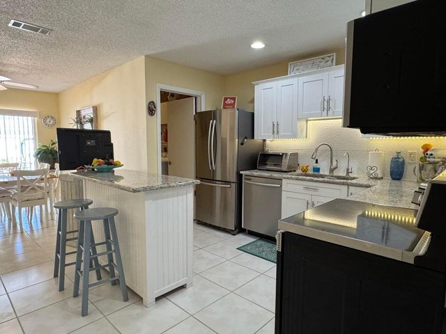 4815 GLADIATOR Circle, Greenacres, FL 33463
