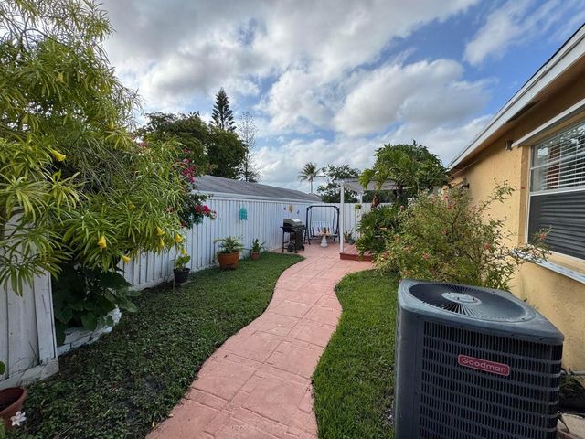4815 GLADIATOR Circle, Greenacres, FL 33463