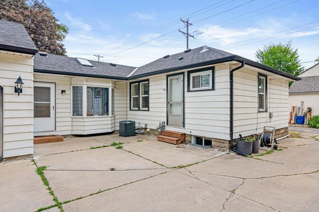 2843 Mckinley Street NE, Minneapolis, MN 55418