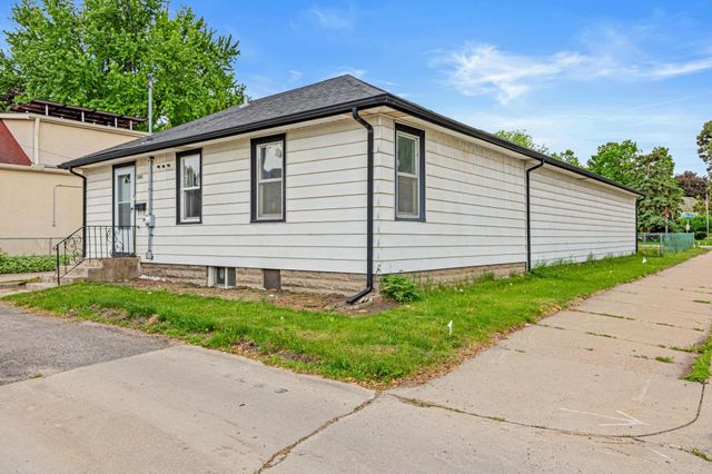 2843 Mckinley Street NE, Minneapolis, MN 55418