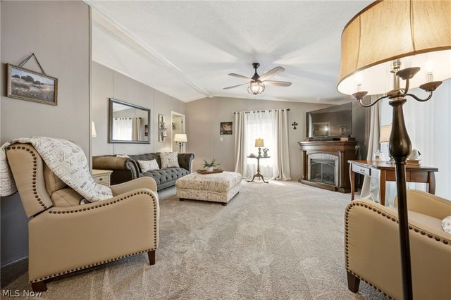 6416 Winterhaven, Madison, OH 44057