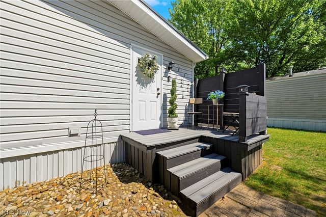 6416 Winterhaven, Madison, OH 44057