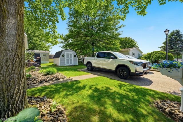 6416 Winterhaven, Madison, OH 44057