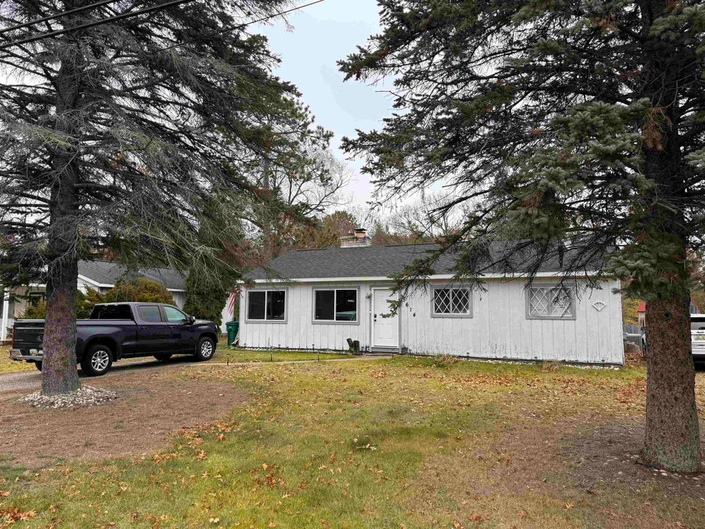 5614 Cedar Lake Road, Oscoda, MI 48750