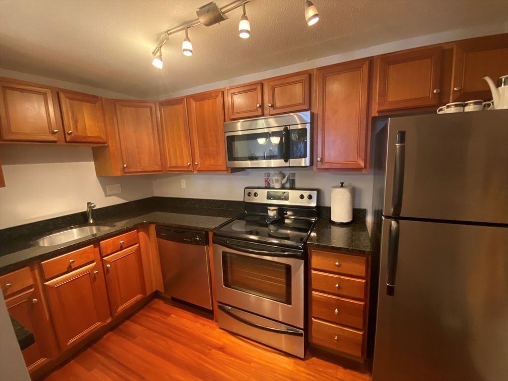 200 Manning St 2B, Hudson, MA 01749