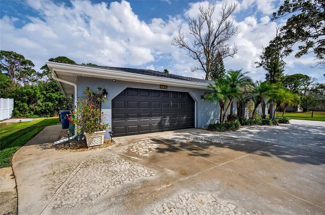 5841 OSPREY ROAD, Venice, FL 34293