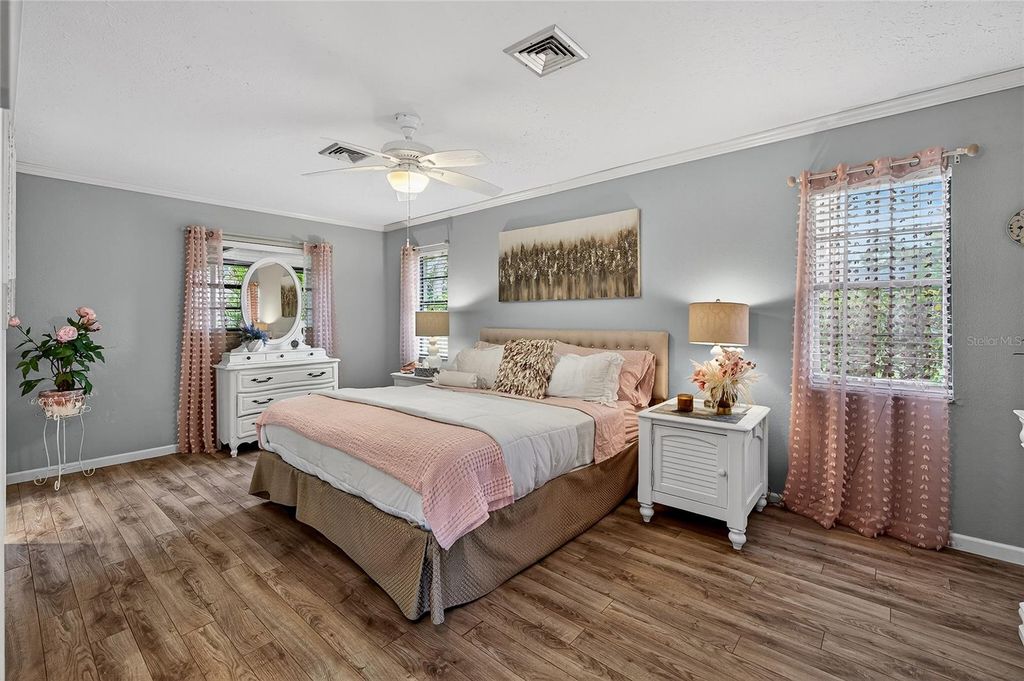 Image 42 of property listing at 5841 OSPREY ROAD, Venice, FL 34293