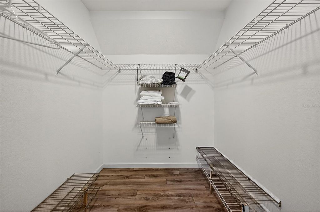 Image 47 of property listing at 5841 OSPREY ROAD, Venice, FL 34293