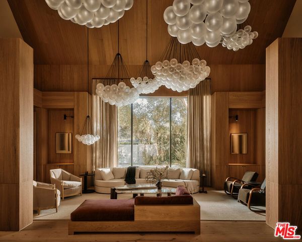 3405 Fryman Road, Studio City, CA 91604