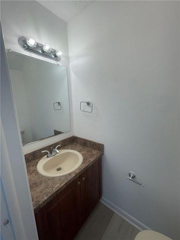2896 S Edgehill Lane 2896, Cooper City, FL 33026