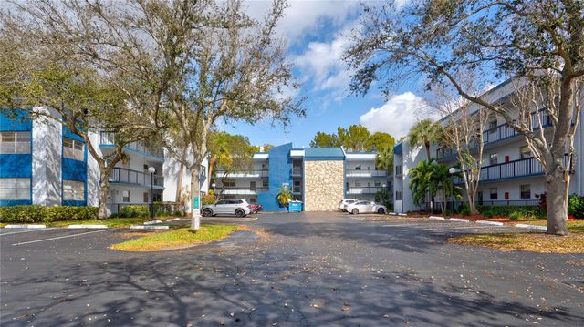 3150 Holiday Springs Boulevard 311, Margate, FL 33063