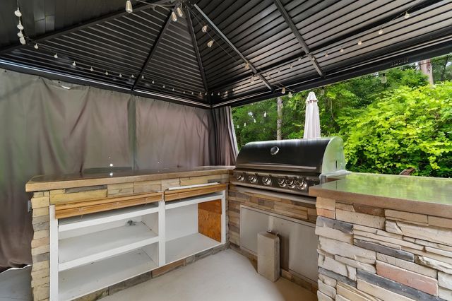 912 Queensferry Ct., Conway, SC 29526