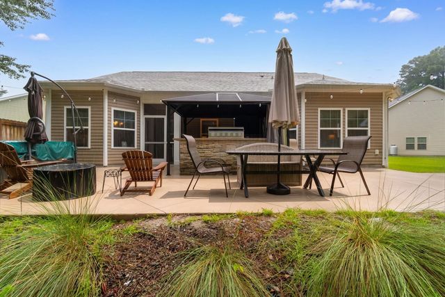 912 Queensferry Ct., Conway, SC 29526