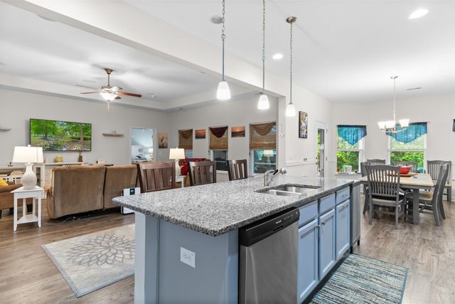 912 Queensferry Ct., Conway, SC 29526