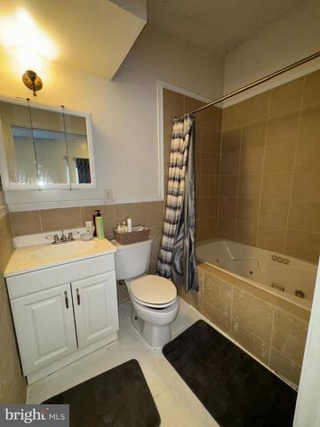 200 S PARRISH ST, Baltimore, MD 21223