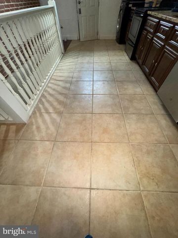200 S PARRISH ST, Baltimore, MD 21223