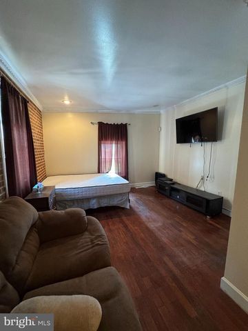 200 S PARRISH ST, Baltimore, MD 21223