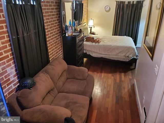 200 S PARRISH ST, Baltimore, MD 21223