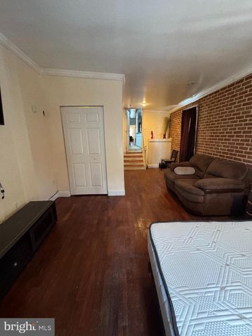 200 S PARRISH ST, Baltimore, MD 21223