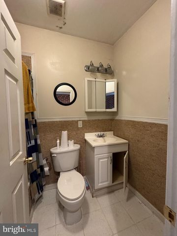 200 S PARRISH ST, Baltimore, MD 21223