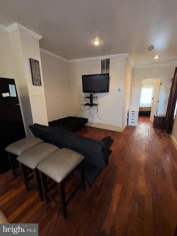 200 S PARRISH ST, Baltimore, MD 21223