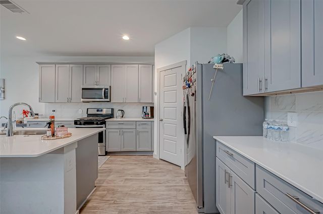 6850 Amber Cliff Lane, Richmond, TX 77469