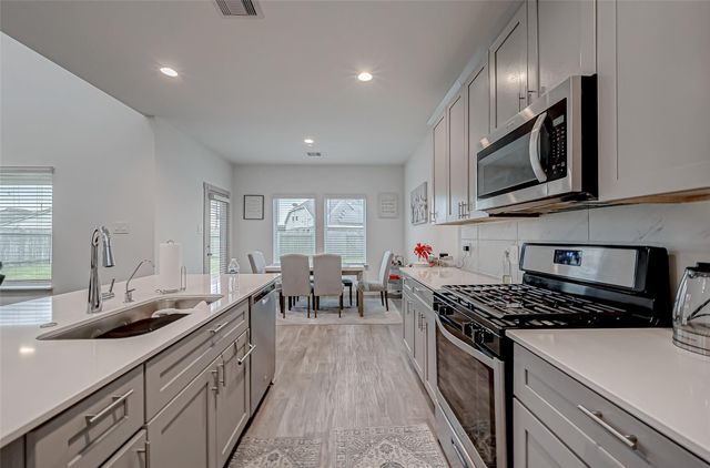 6850 Amber Cliff Lane, Richmond, TX 77469