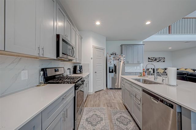 6850 Amber Cliff Lane, Richmond, TX 77469