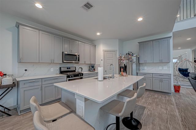 6850 Amber Cliff Lane, Richmond, TX 77469