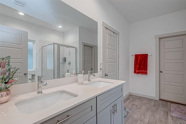6850 Amber Cliff Lane, Richmond, TX 77469
