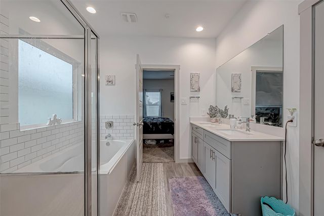 6850 Amber Cliff Lane, Richmond, TX 77469