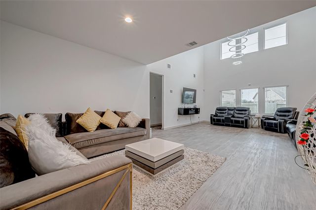 6850 Amber Cliff Lane, Richmond, TX 77469