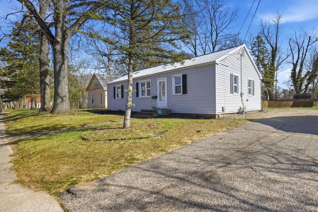 117 Robinson Street, Allegan City, MI 49010