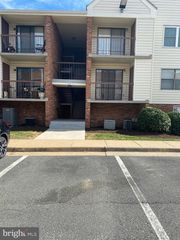 200 CHESTERFIELD LN #203, Stafford, VA 22556