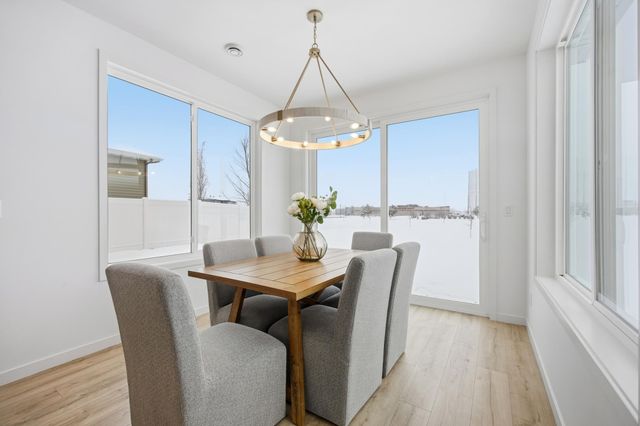 3630 Decorah Way S, Fargo, ND 58104