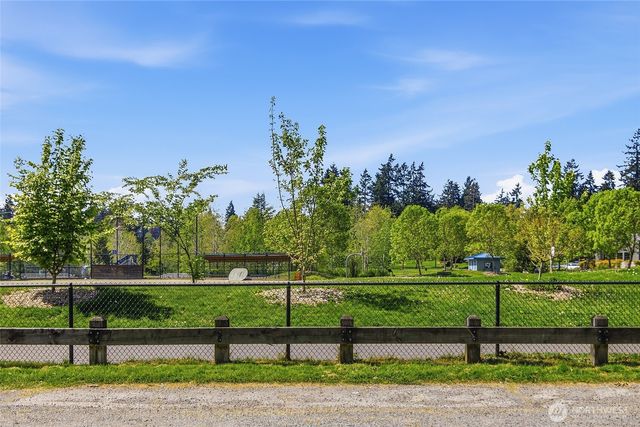 18024 Corliss Avenue N, Shoreline, WA 98133
