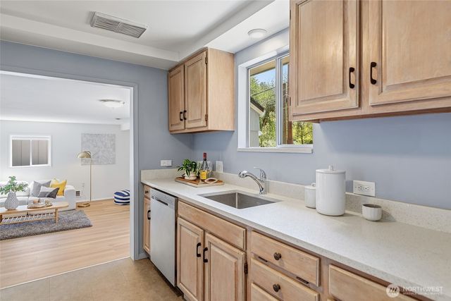 18024 Corliss Avenue N, Shoreline, WA 98133