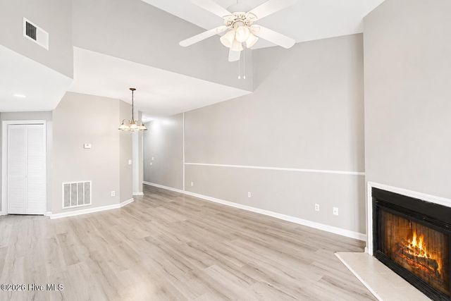 4230 Wilshire Boulevard Apt 306d, Wilmington, NC 28403