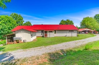 228 Pleasant Hill Rd, Sweetwater, TN 37874