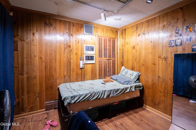 81 N Main Avenue, Albany, NY 12203