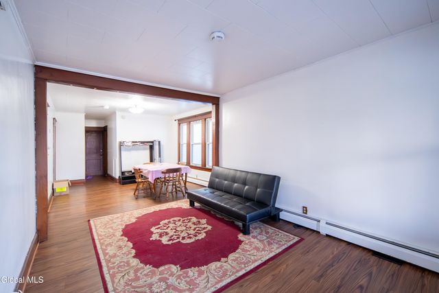 81 N Main Avenue, Albany, NY 12203