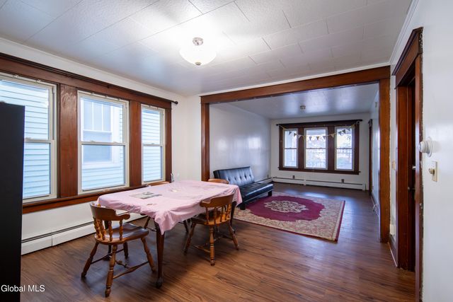 81 N Main Avenue, Albany, NY 12203