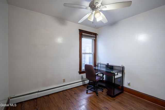 81 N Main Avenue, Albany, NY 12203