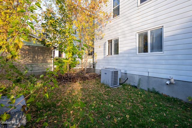 81 N Main Avenue, Albany, NY 12203